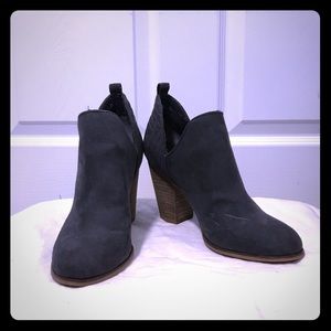 Carlos by Carlos Santana Rouen Ankle Boot